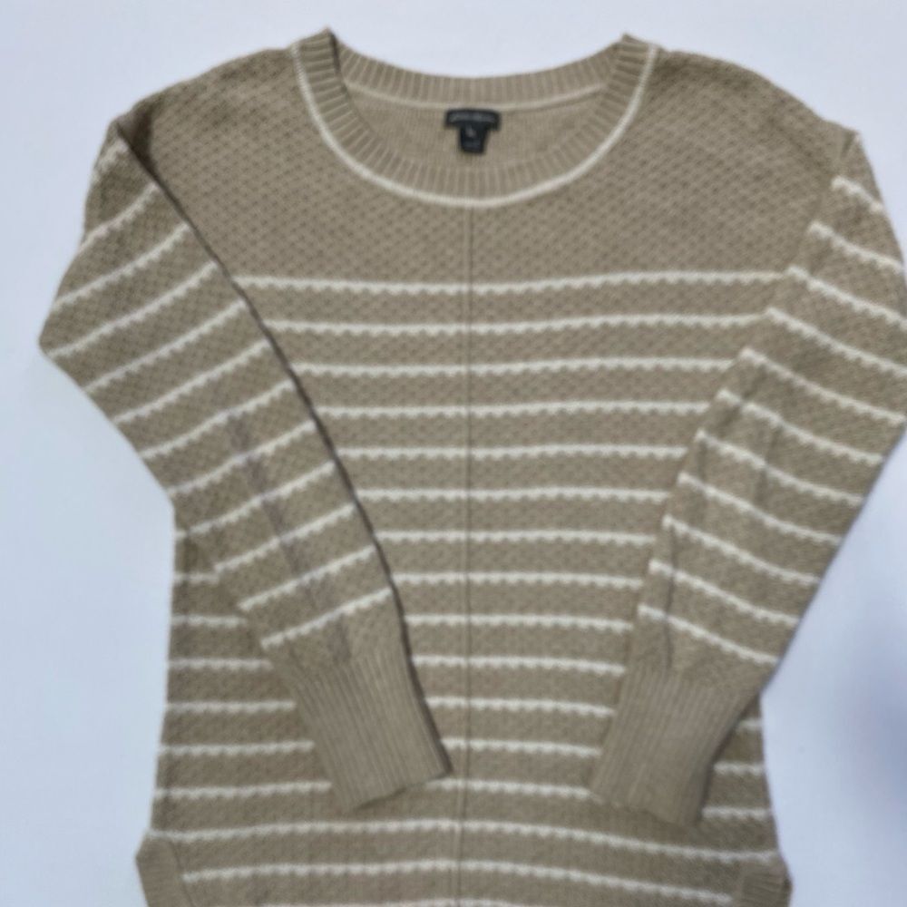 Eddie Bauer Tan & White Textured Striped Crewneck Pullover Size S